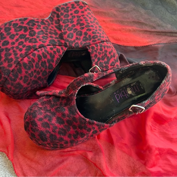 Vintage 90s Platforms-Red Leopard Velvet Morbid Threads Mary Janes 8.5 (*read) - Picture 9 of 16